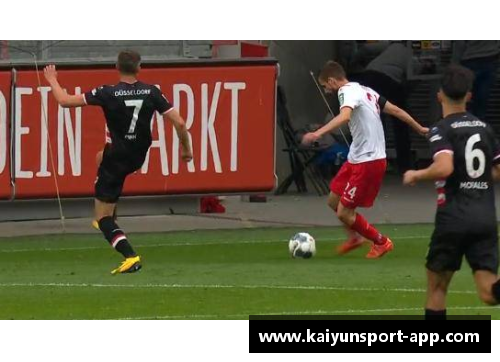 汉堡主场大胜，德甲保级前景乐观，球迷欢呼雀跃 - 副本